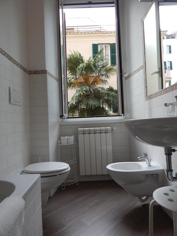Red Flat In Rome Appartement Buitenkant foto